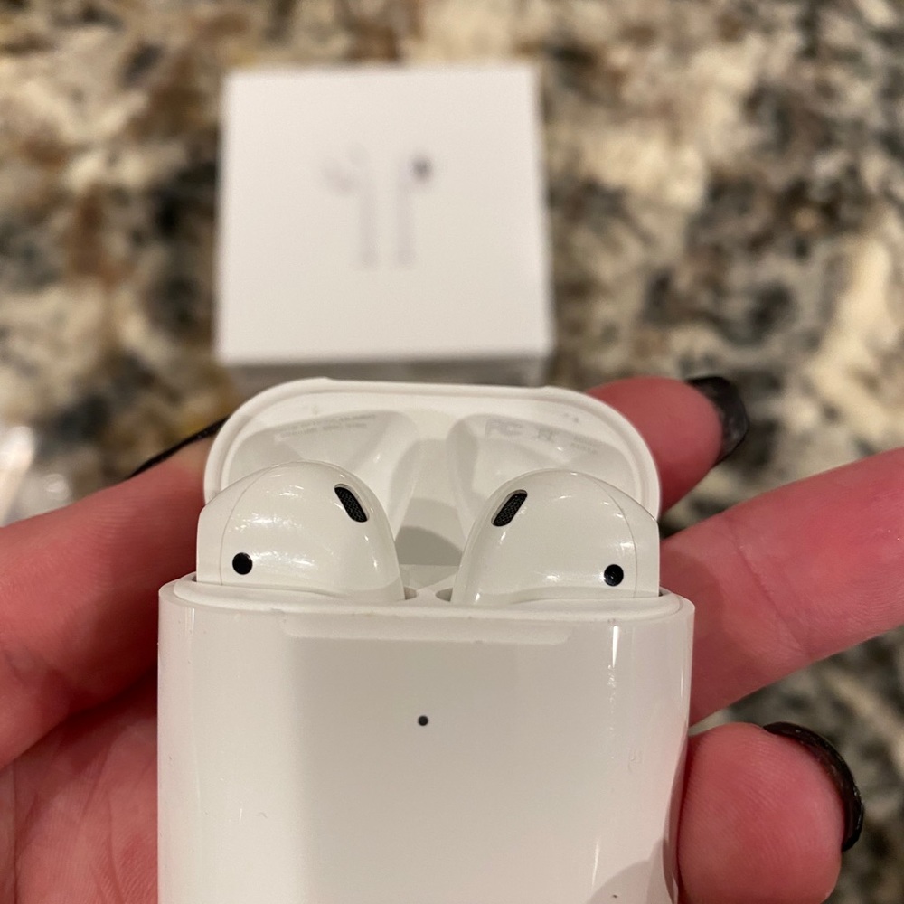 AirPod 2nd gen